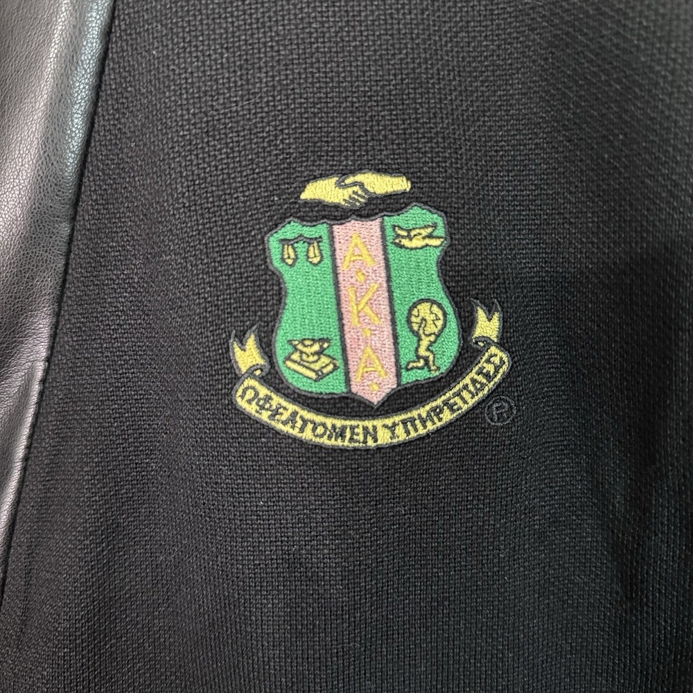 Alpha Kappa Alpha Sorority Cardigan Sweater Size M Chenille Letters & Shield - Picture 5 of 9